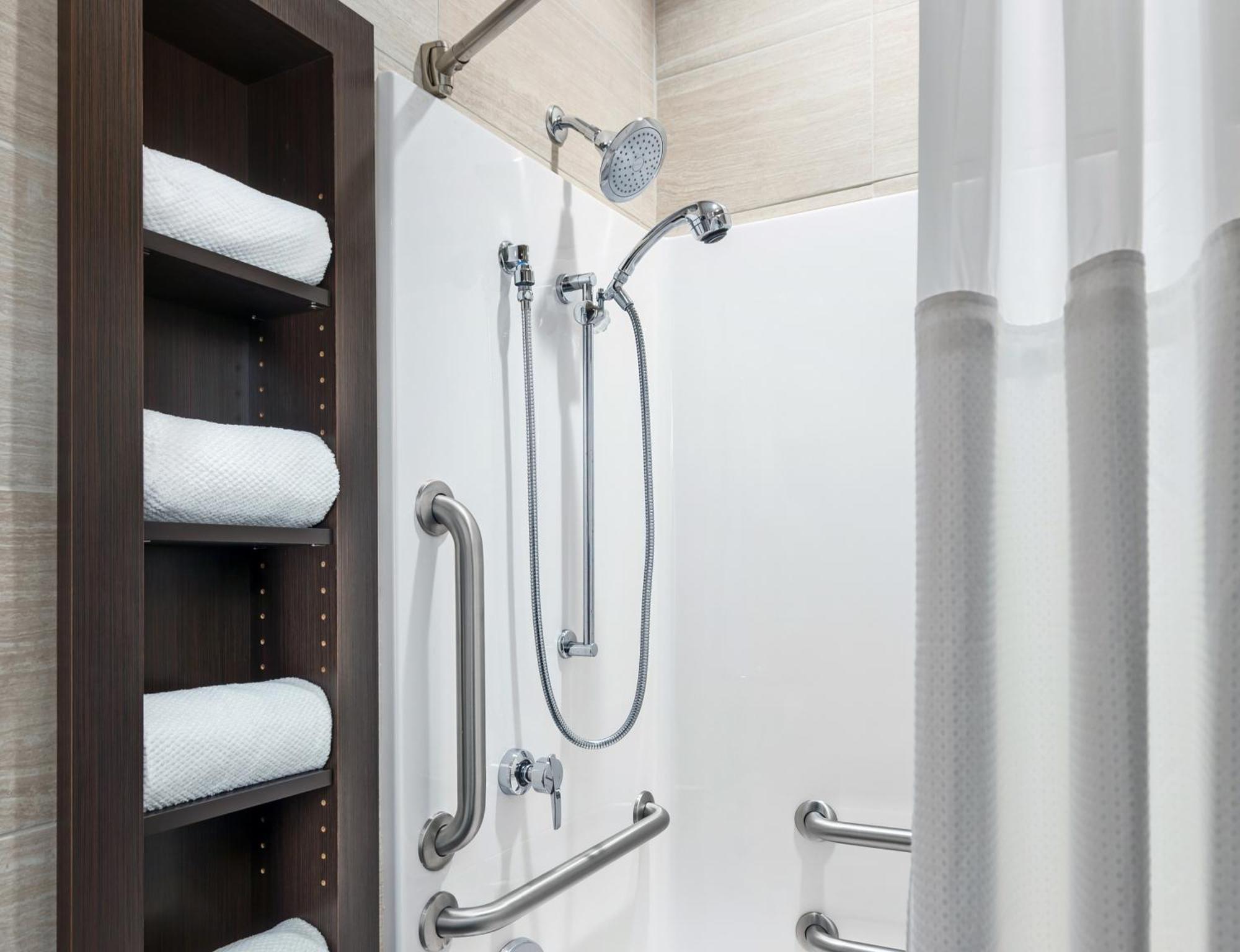 Aerostay Sioux Falls Rom bilde