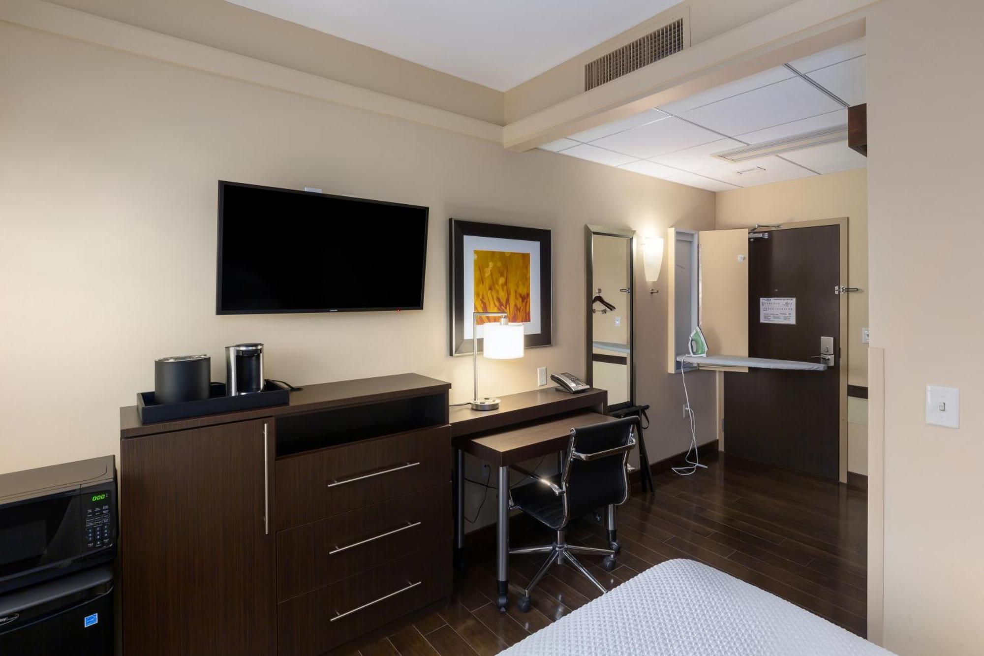 Aerostay Sioux Falls Rom bilde